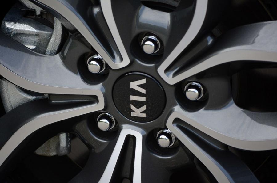  Kia Forte Koup SX 2014 года  (фото 12 из 36)